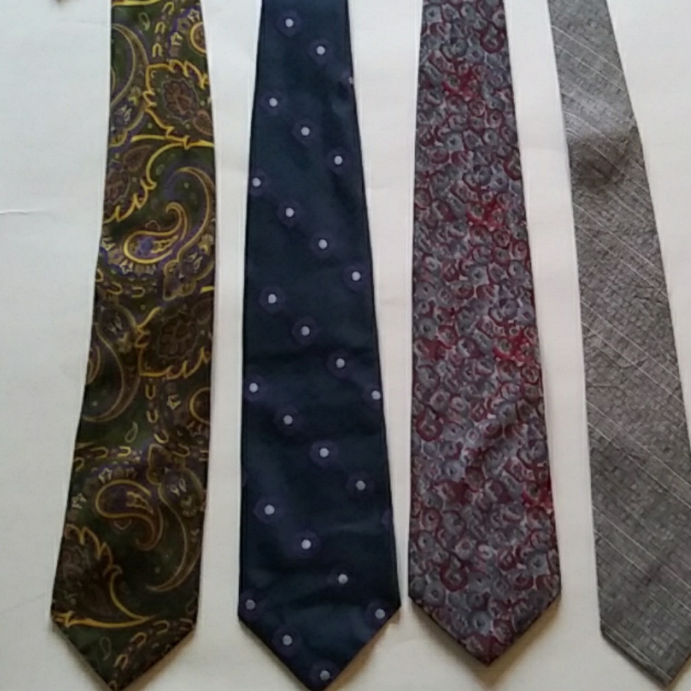 4 piece tie lot
